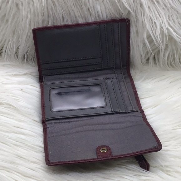 Fossil Burgundy Pebble Leather Wallet - Picture 5 of 7